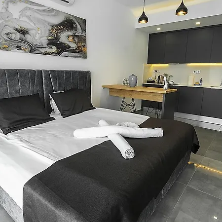 Xo Courtyard Long Beach Iskele *